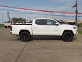 2019 Toyota Tacoma 4WD 4WD SR5 Double Cab 5 Bed V6 AT4WD SR Dou